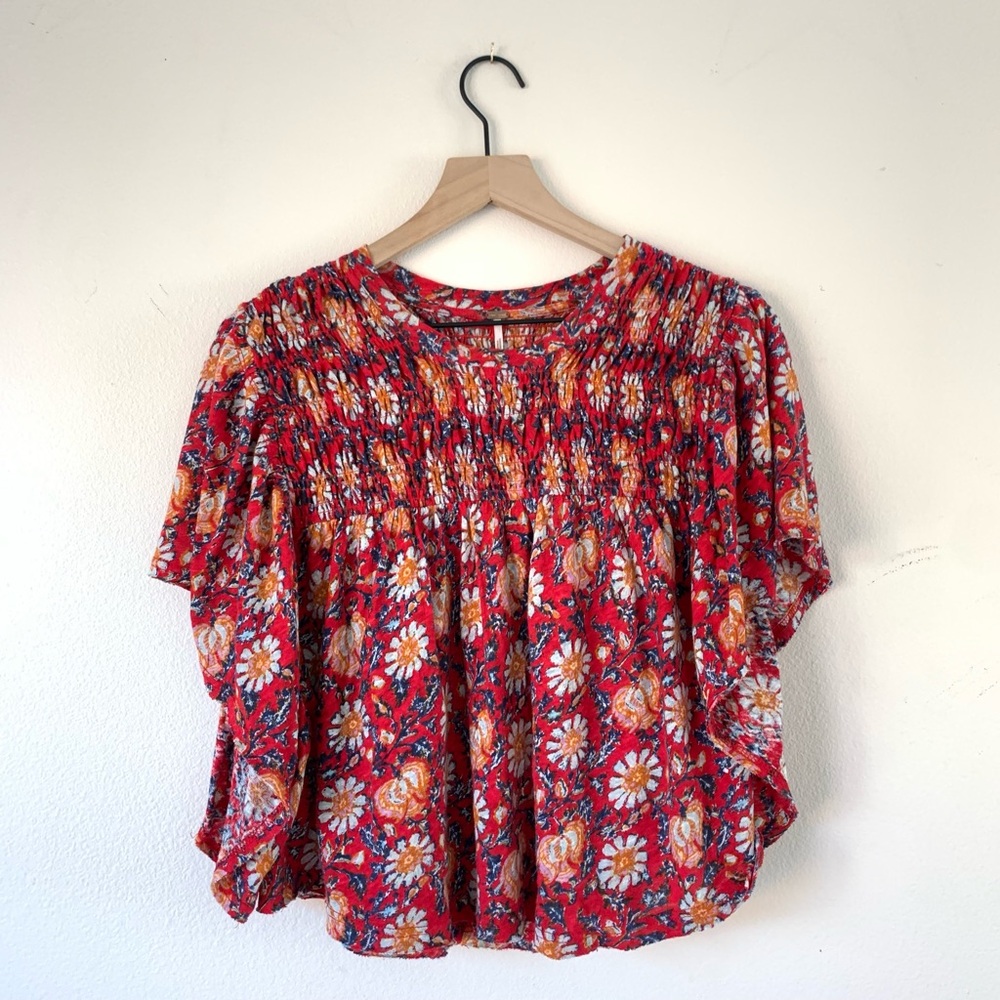 FREE PEOPLE Boho Embellished Flowery Top. Size S P